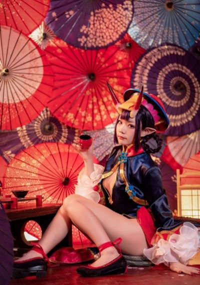 女长辈玩弄我的小泬文章_全集在线观看